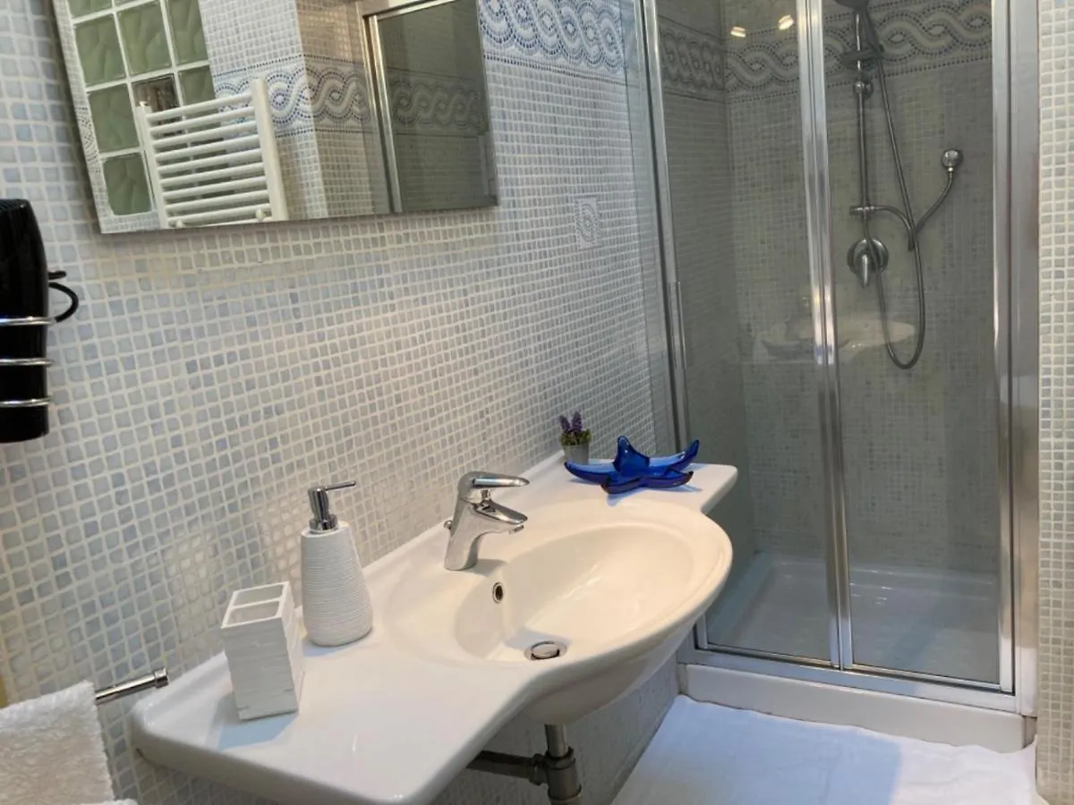 Villa le Bougainvillea La Maddalena  Maison d'hôtes La Maddalena (Sassari)