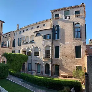 Palazzo Contarini Della Porta Di Ferro , Venise Italie