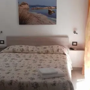 Couette-café Domo Silvia, La Maddalena (Sassari)